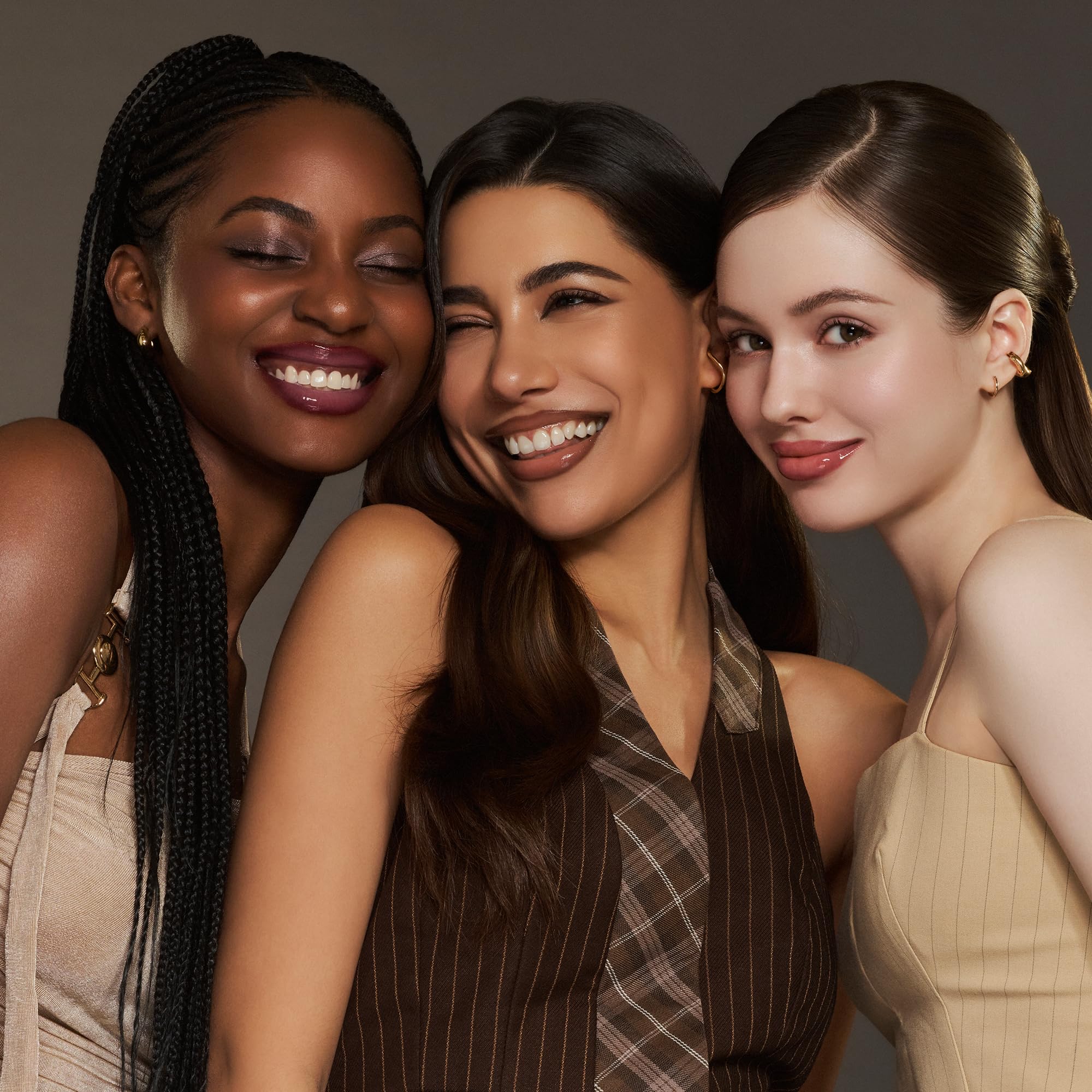 rom&nd Trendy lip look using Volume Hack Trio for versatile mocha-inspired style.