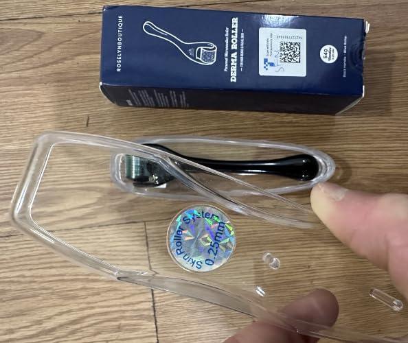 ROSELYNBOUTIQUE derma roller multi-use setup supports flexible skincare sessions
