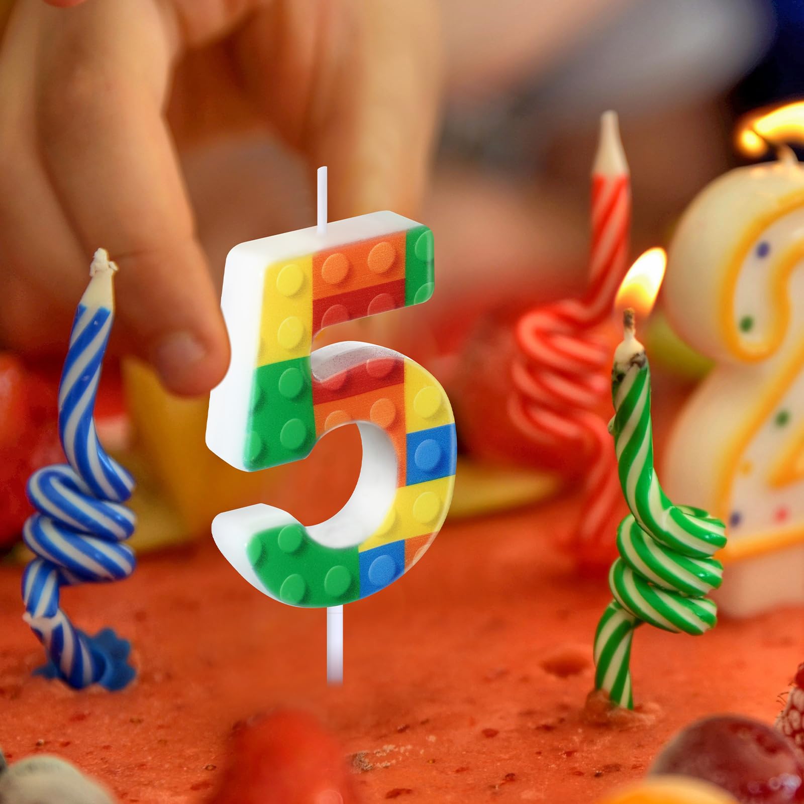 Rossesay building-block candle assembly design enhances party cake presentation