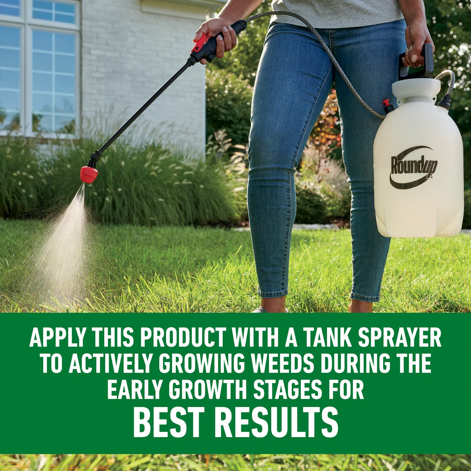 Roundup For Lawns₂ label highlights a 253-weed list for reference.