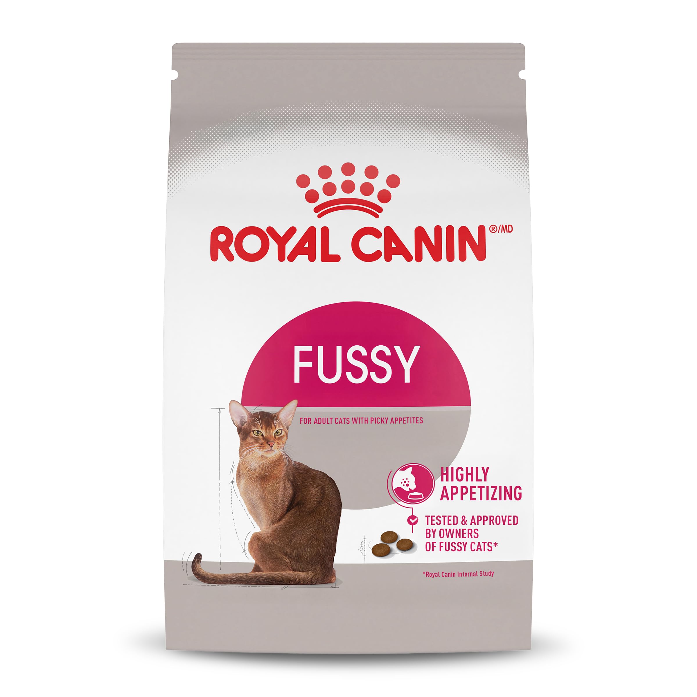 ROYAL CANIN Fussy kibble aromas entice picky eaters during mealtime.
