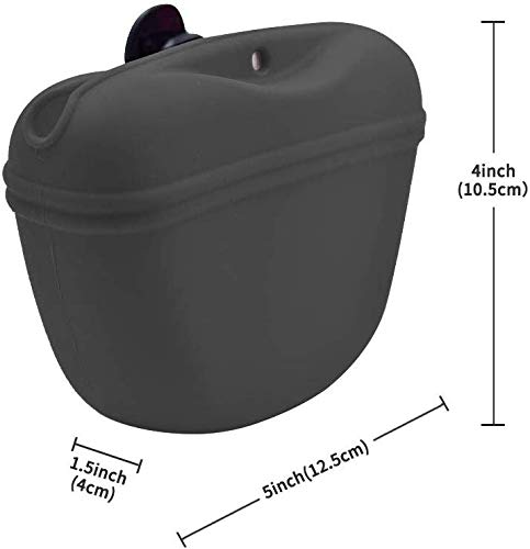 Fermeture magnétique de la poche RoyalCare pour une utilisation à une main.