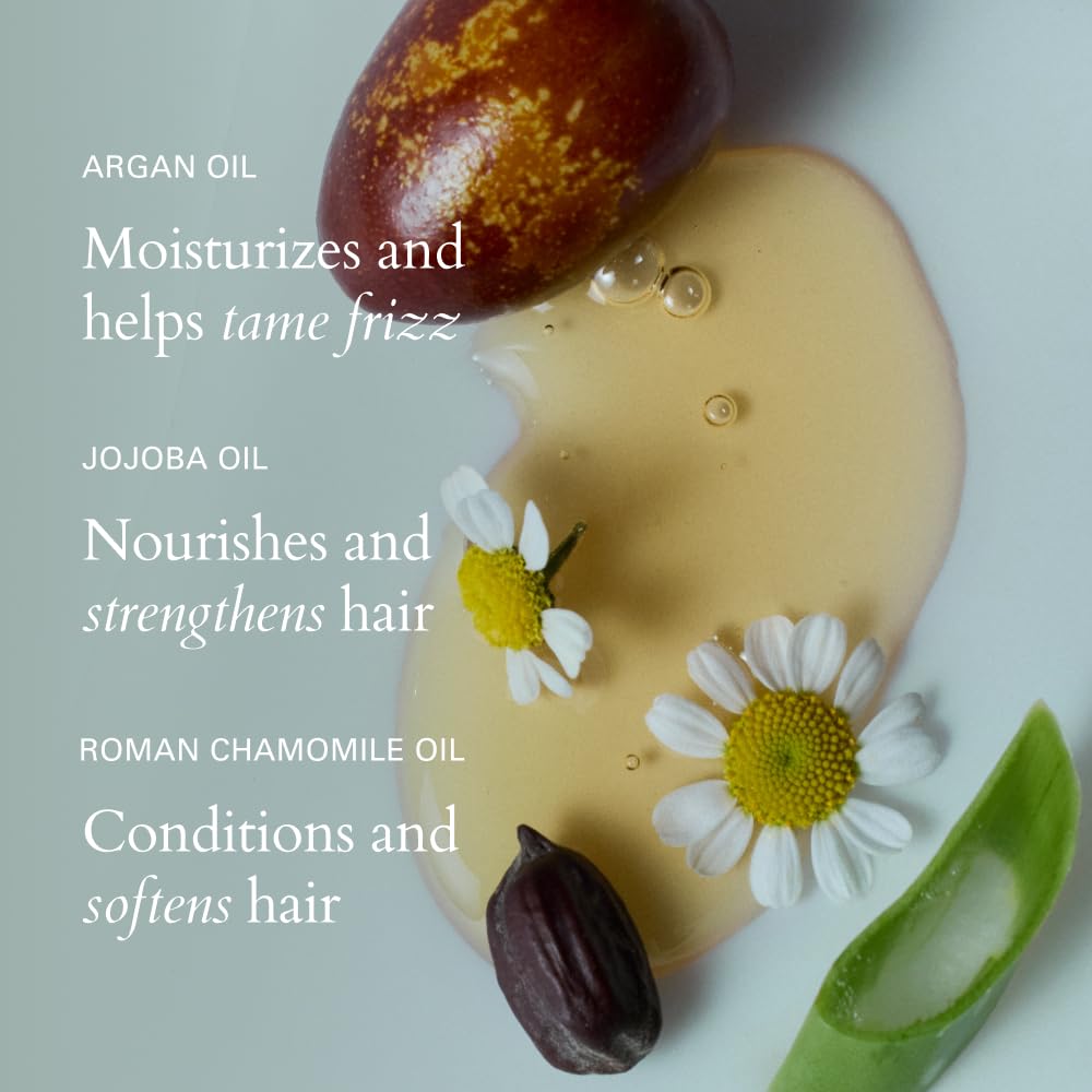 RŌZ Santa Lucia Styling Oil lightweight texture leaves no greasy residue.