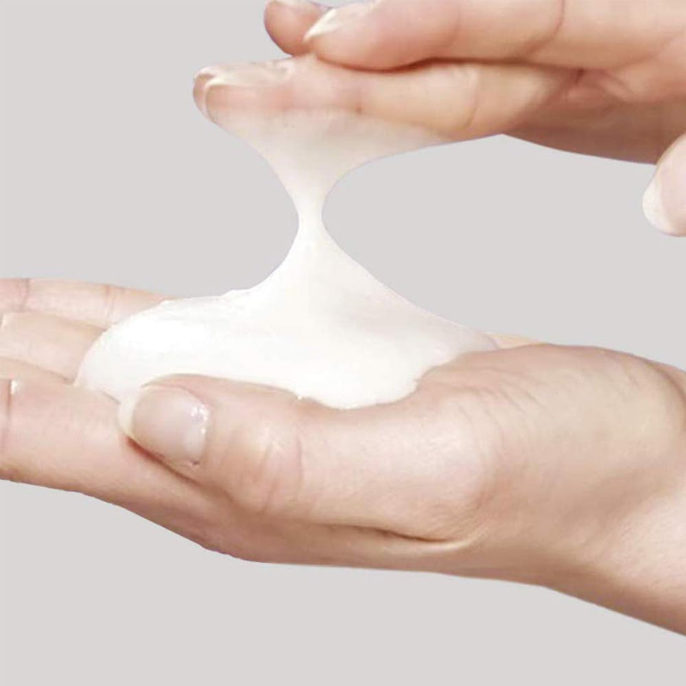 Ryo daily-use application image suggesting gentle support for hair.