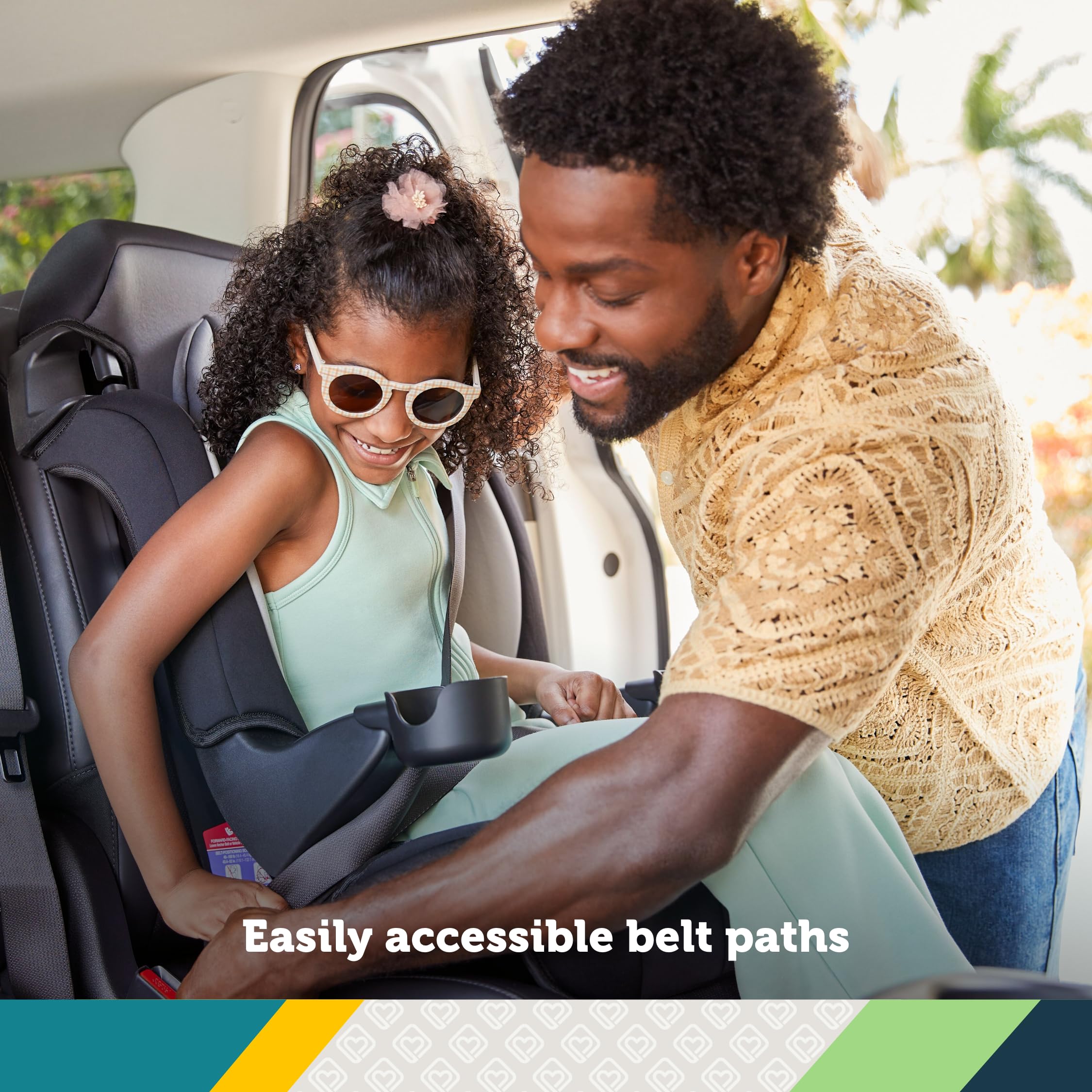 Safety 1st Grand 2-in-1 machine-washable seat pad cleans easily.