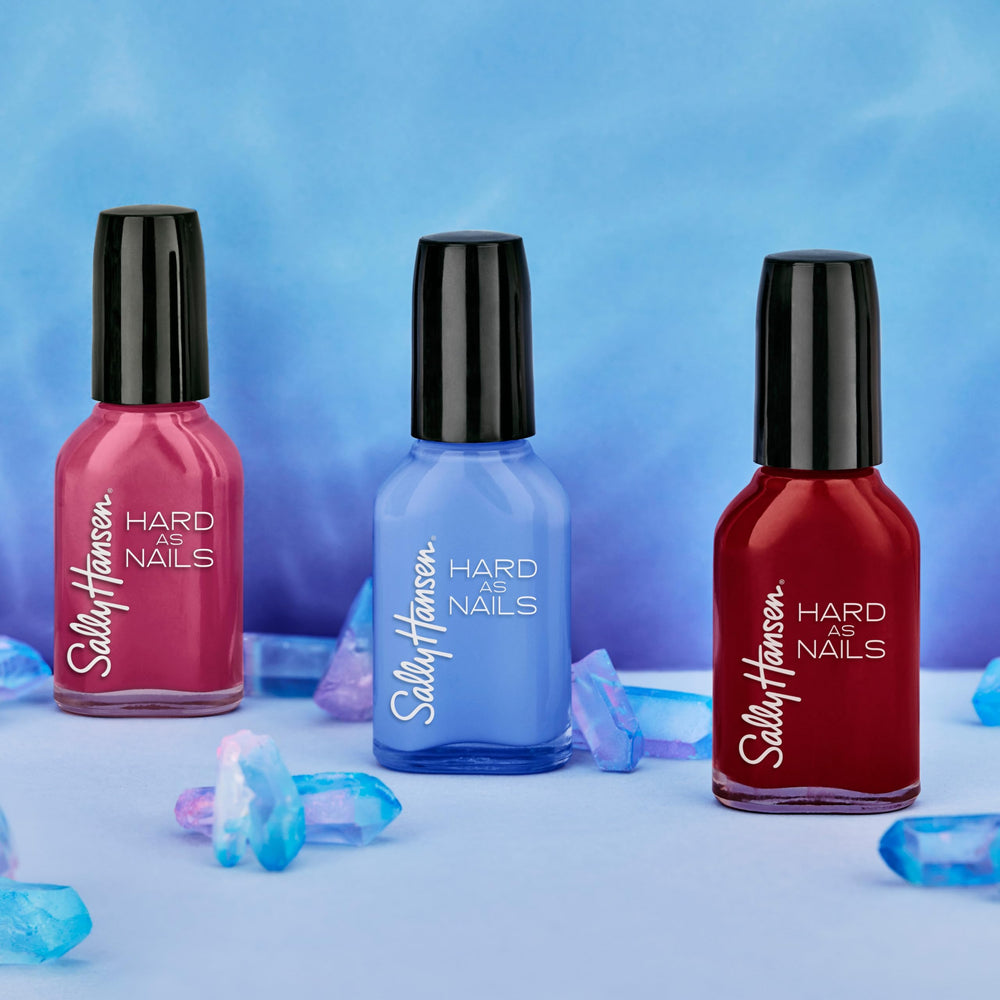 Sally Hansen Hard as Nails Made in Jade drying time captures quick set and chip resistance.