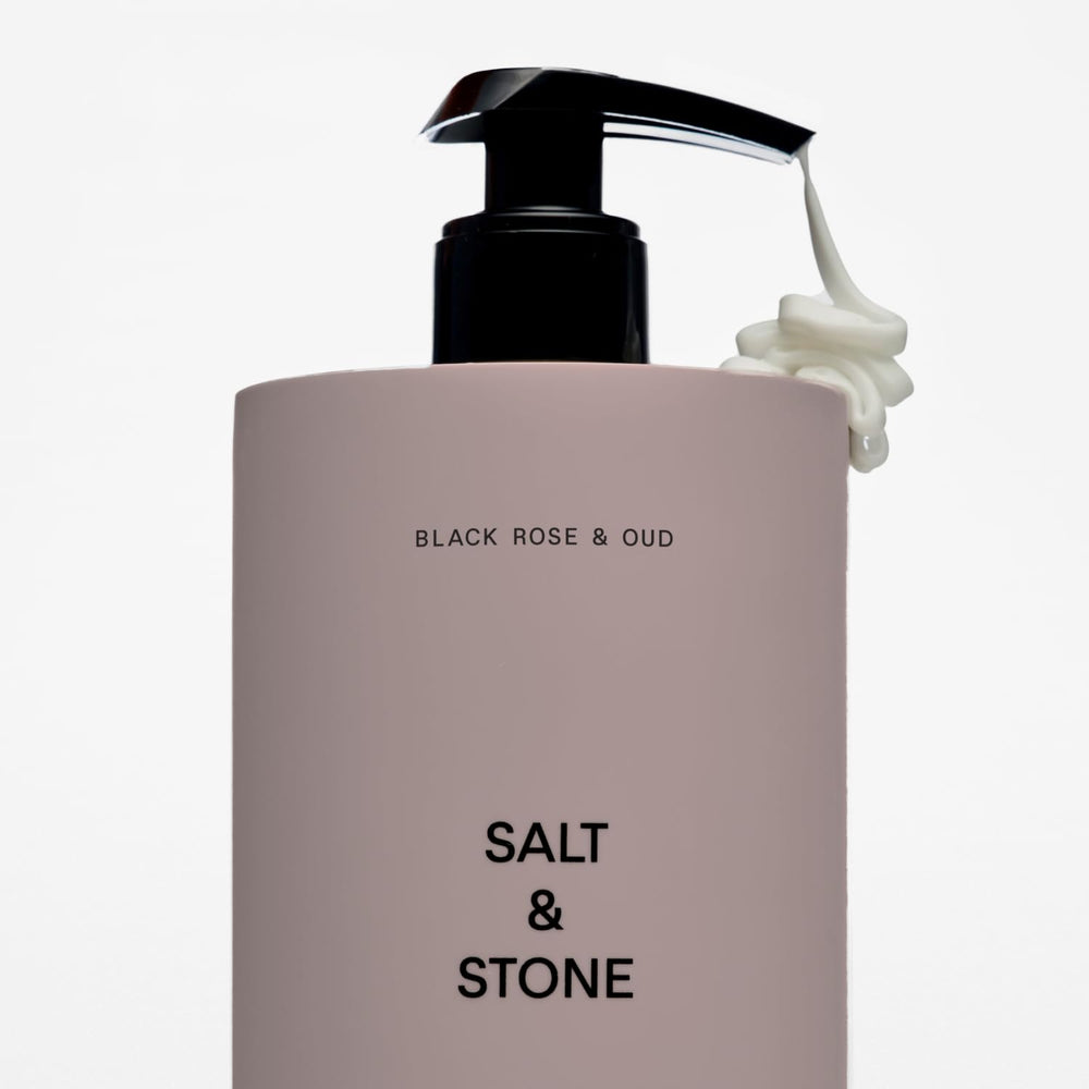 Salt & Stone fast-absorbing formula dries quickly, no stickiness.