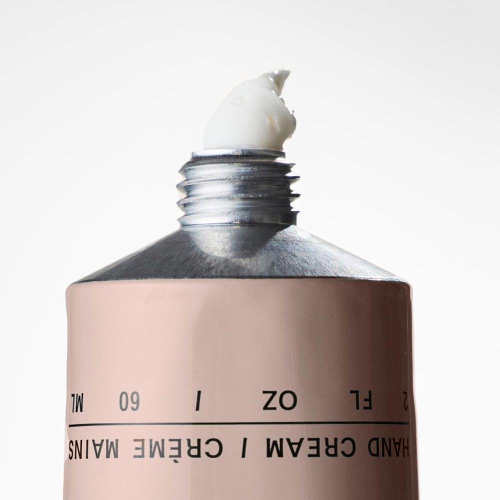 Salt & Stone fast-absorbing silky finish—hands feel moisturized without sticky residue.