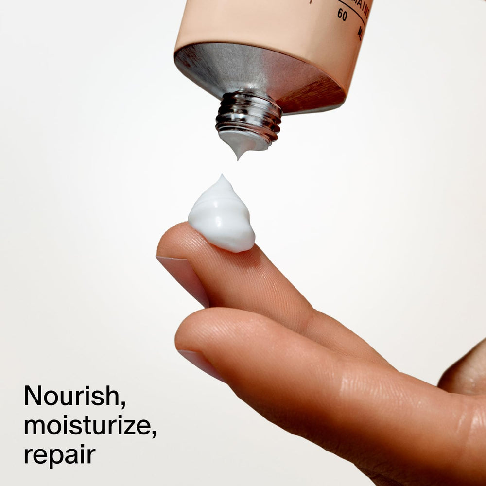 Salt & Stone seaweed botanicals label—rich antioxidants for nourished skin.