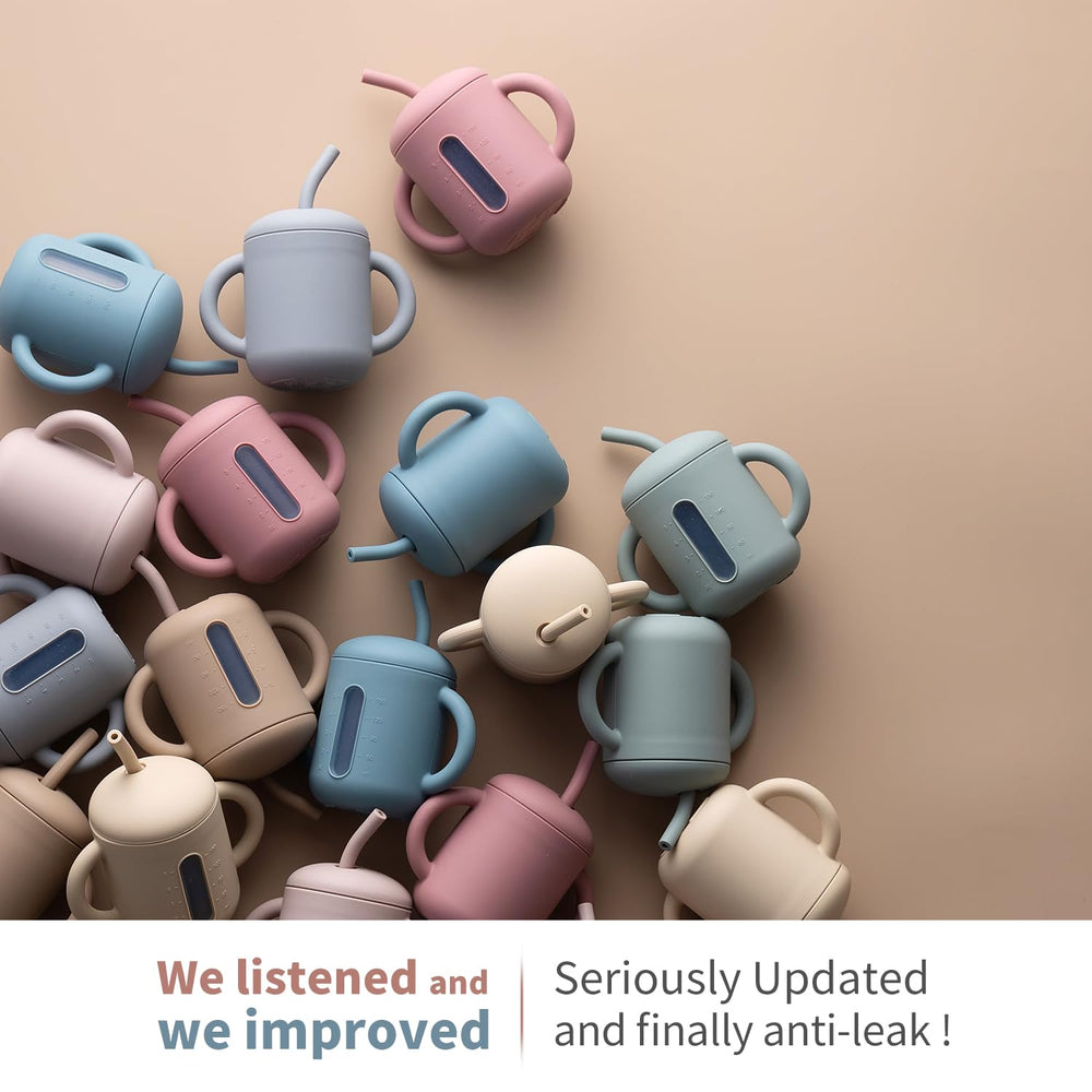 SAMiGO leak-resistant lid keeps drinks contained during playtime.