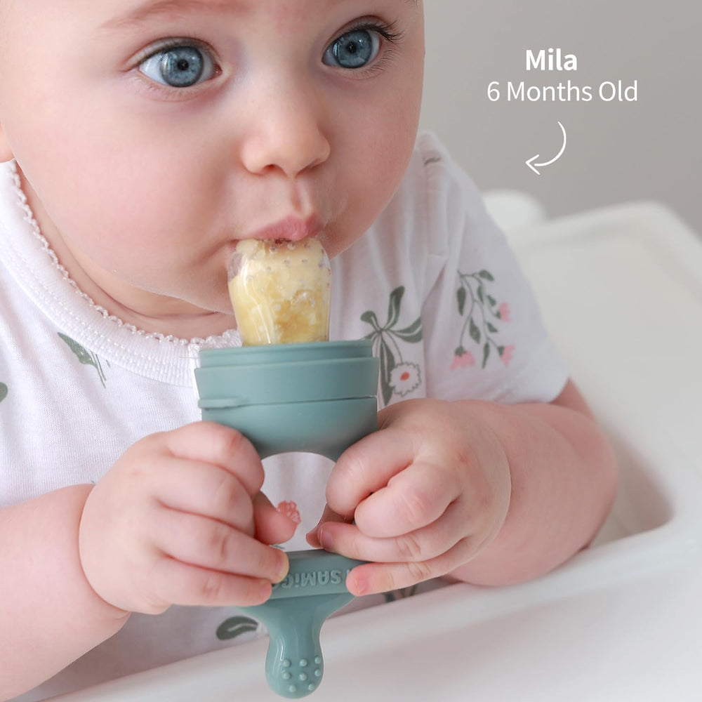 SAMiGO teething feeder pouch is soft and baby-friendly.