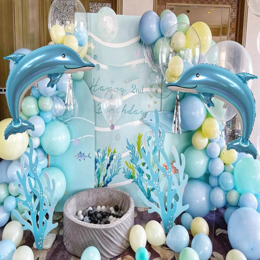 SAMOKA dolphin balloon with smile design for memorable photos.