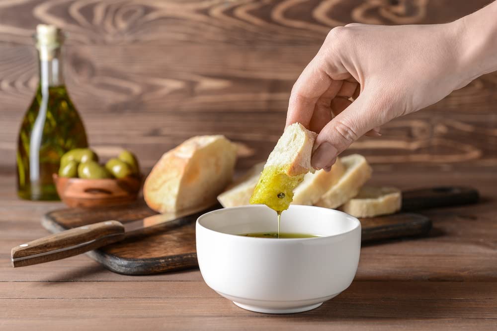 Sanniti Laudemio dressing-bruschetta olive oil drizzle, perfect for finishing dishes.