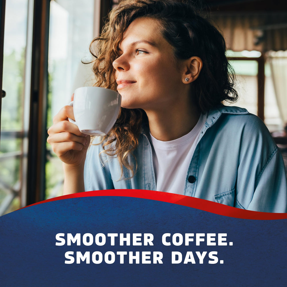 Smooth roast process image communicates café-quality flavor at home.