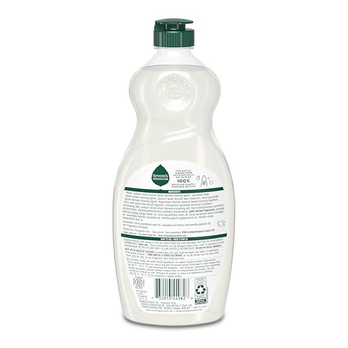 Seventh Generation lavender-mint label highlights dye-free, fragrance-free formula.