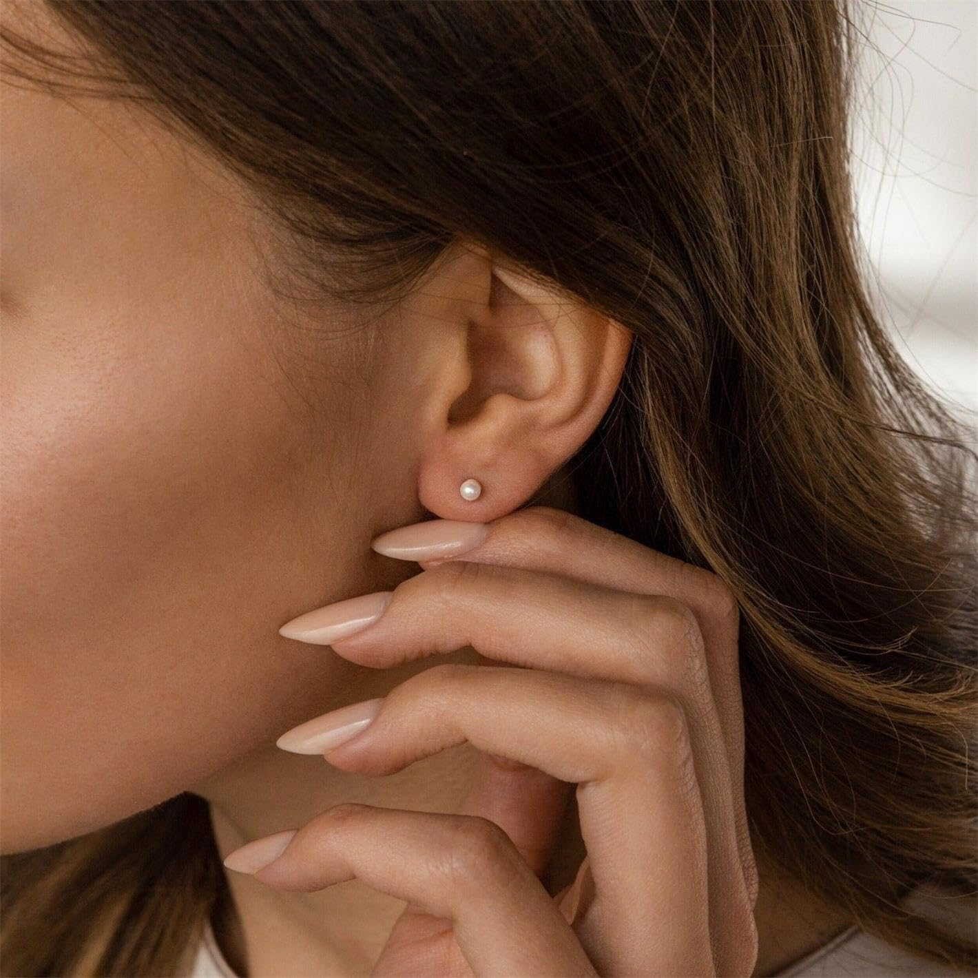 Showself Pearl small gold stud earrings 6mm sturdy gold ball studs for daily outfits.