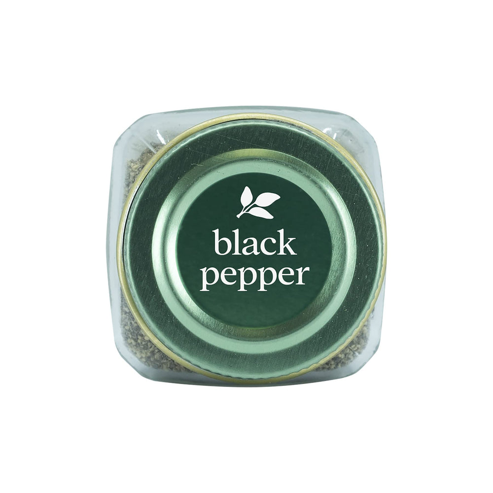 Simply Organic Black Pepper ground closeup highlights rich aroma and flavor.