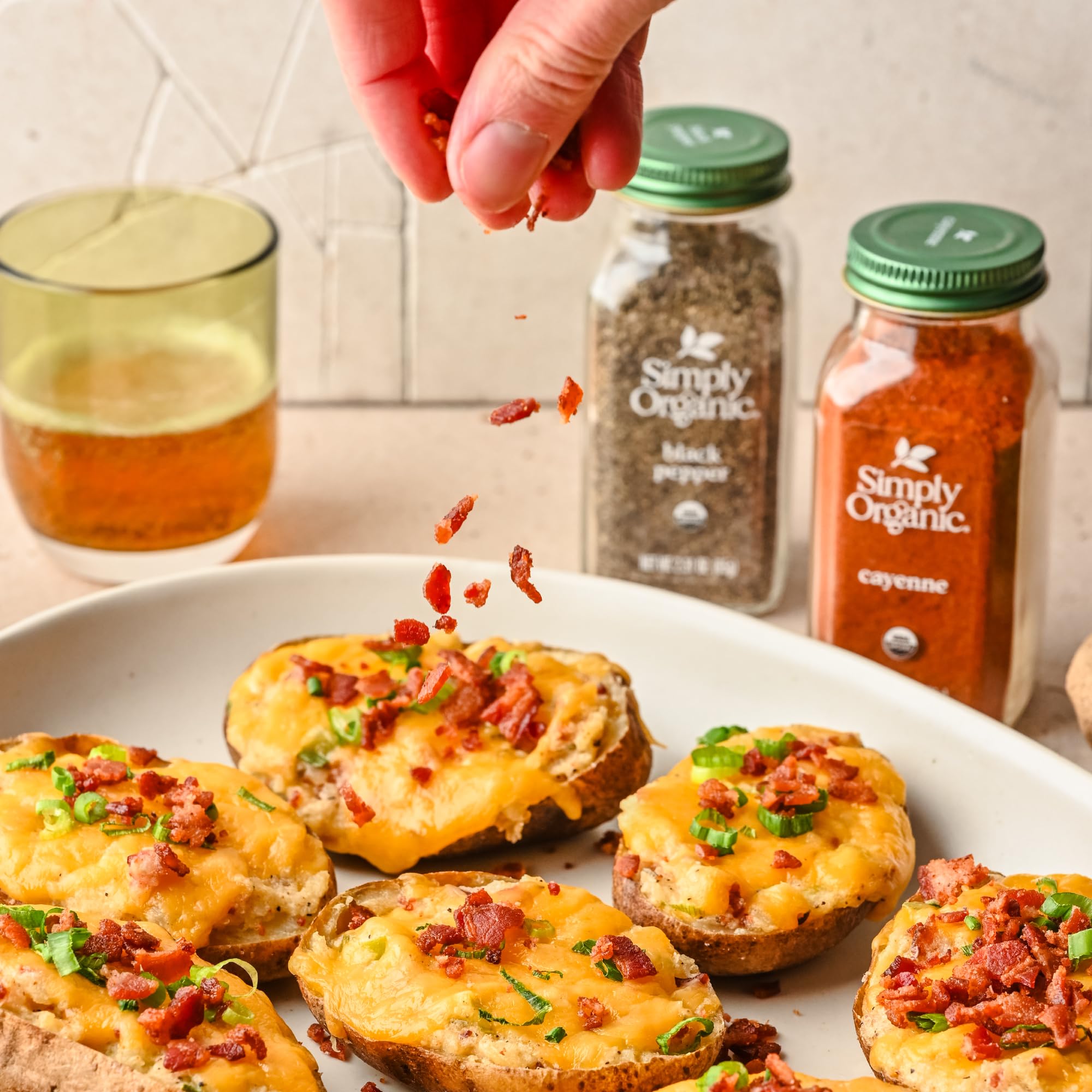 Simply Organic Cayenne pour action illustrates quick heat release for sautés.