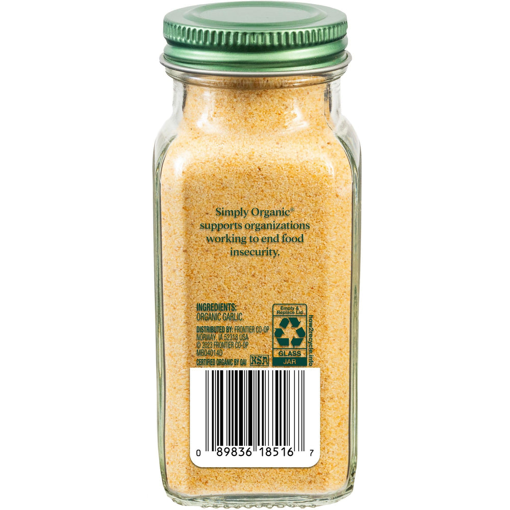 Simply Organic Garlic Powder closeup texture, finely ground for even seasoning.