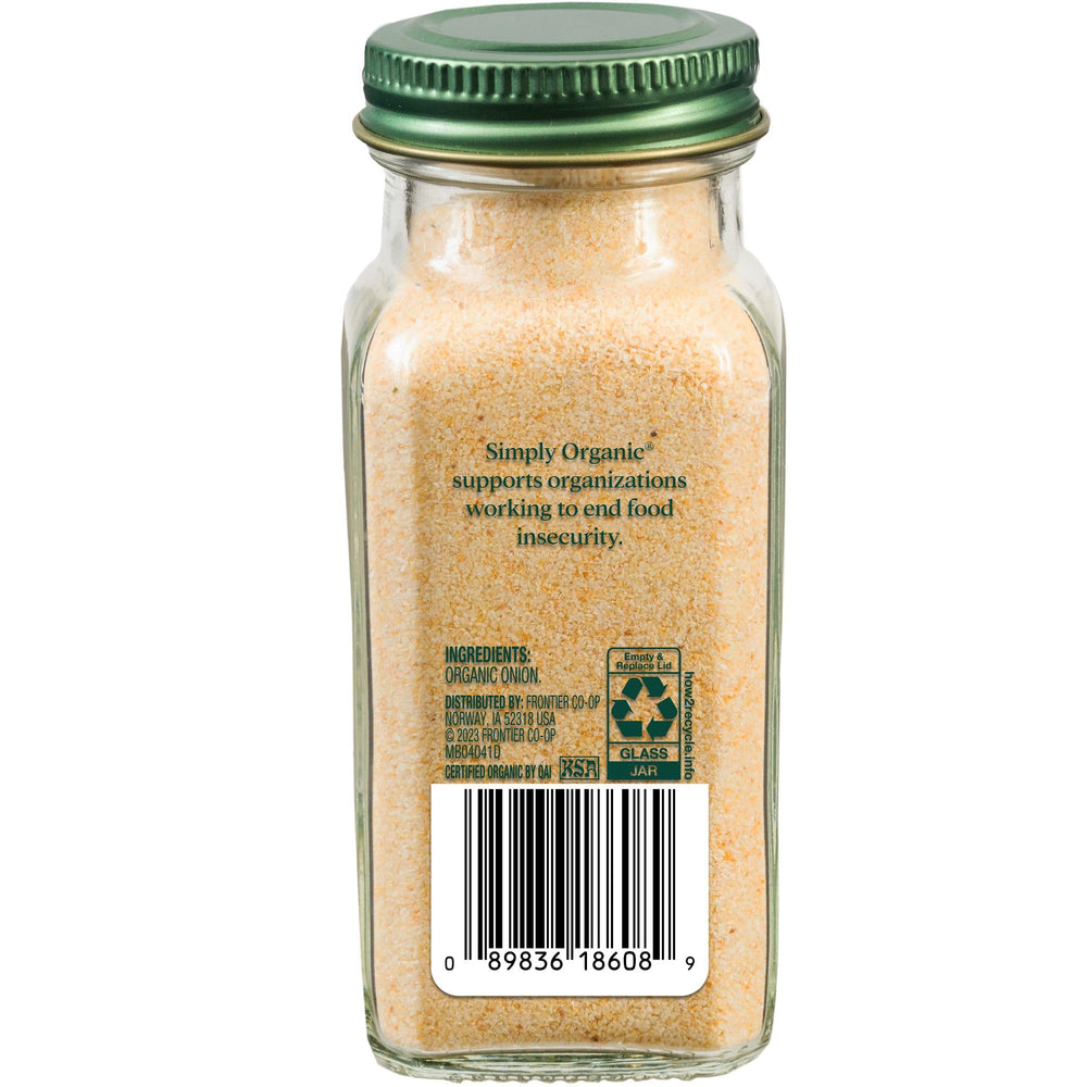 Simply Organic White Onion Powder close-up highlights fine texture for seasoning.
