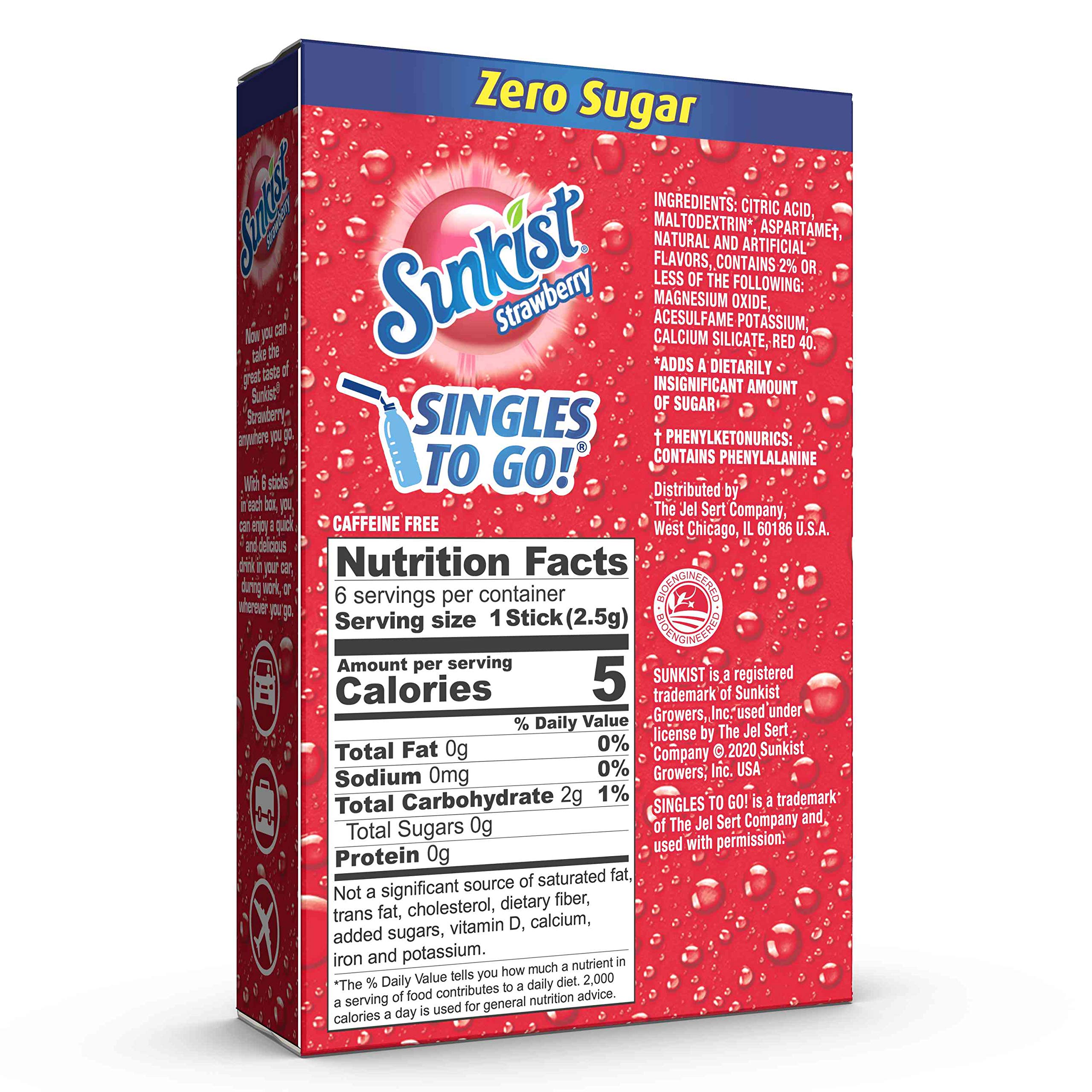 SUNKIST SINGLES TO GO Strawberry stick dissolving in water for refreshing, sugar-free hydration
