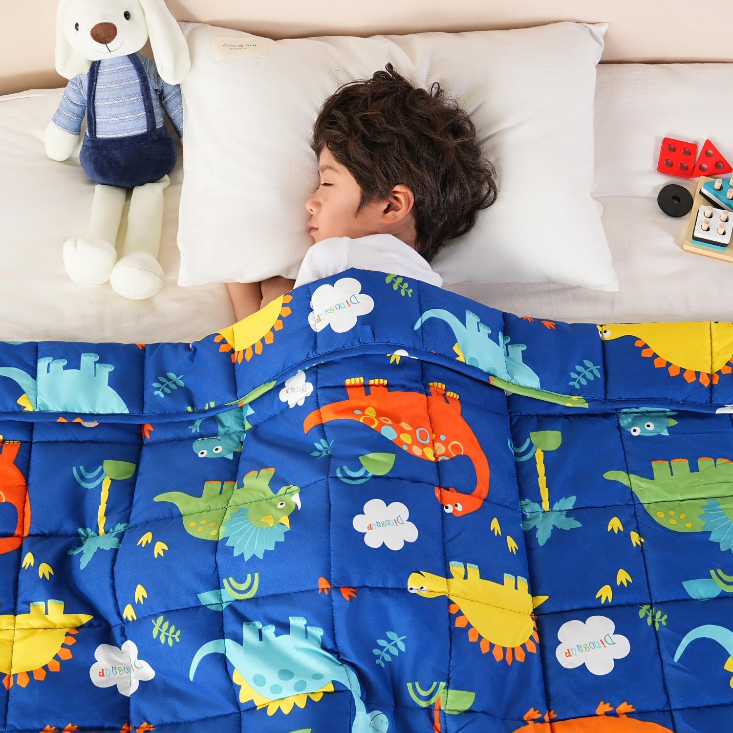 Sivio 36x48 weighted blanket ideal for laps at home or travel.