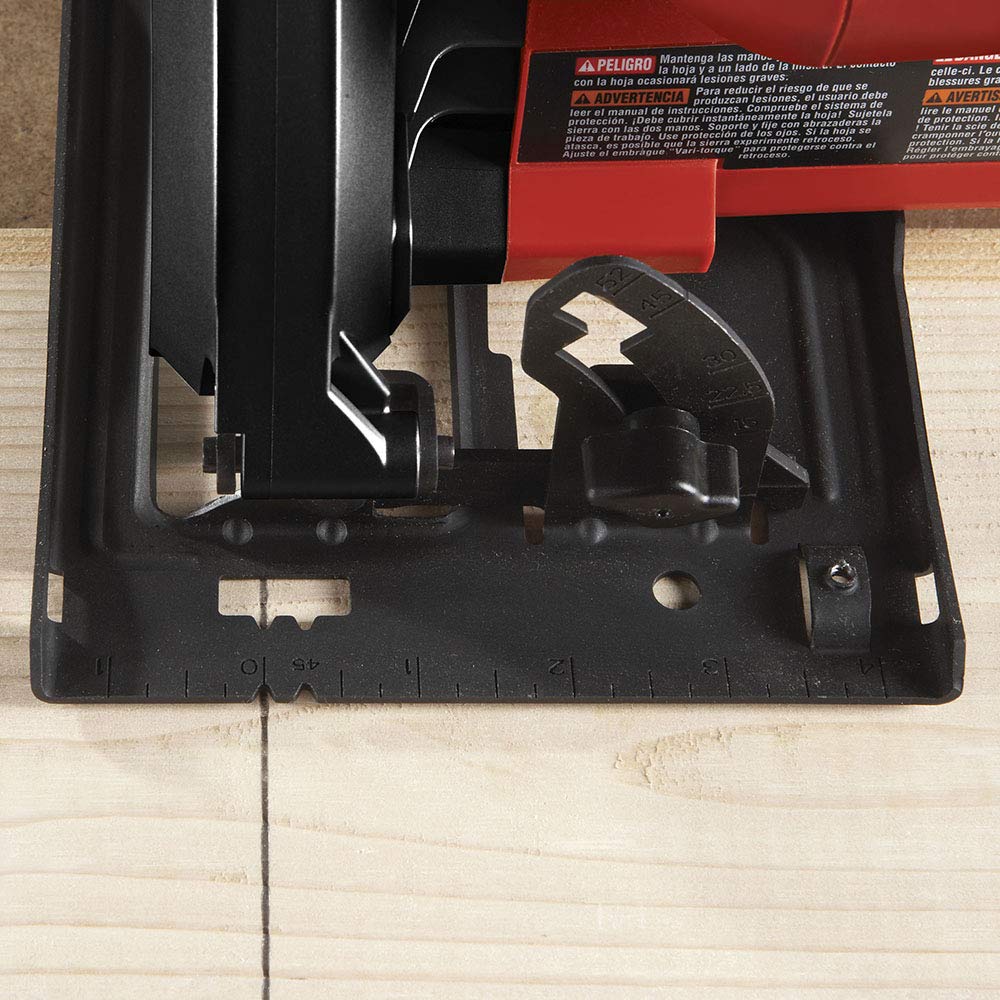 Skil 5080-01 compact red casing for comfortable handling