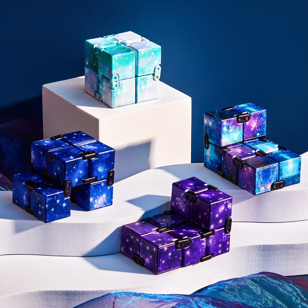 Gift-ready Skylety Cube set, ideal for adults