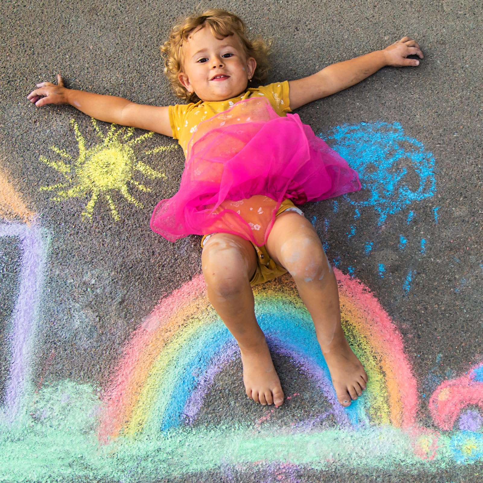 Small Fish 4in jumbo chalk sticks are comfortable to grip for kids and adults.