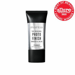 Smashbox Photo Finish primer close-up reveals silky texture for flawless foundation.