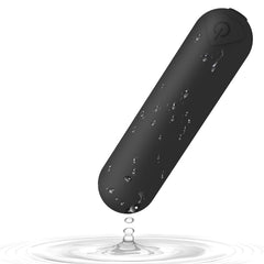 Smmgqeee back massager close-up shows soft silicone material for comfort.
