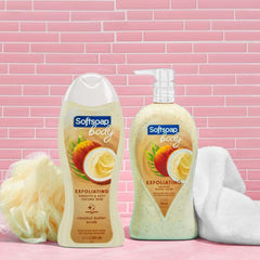Softsoap foam closeup shows creamy lather and coconut scent