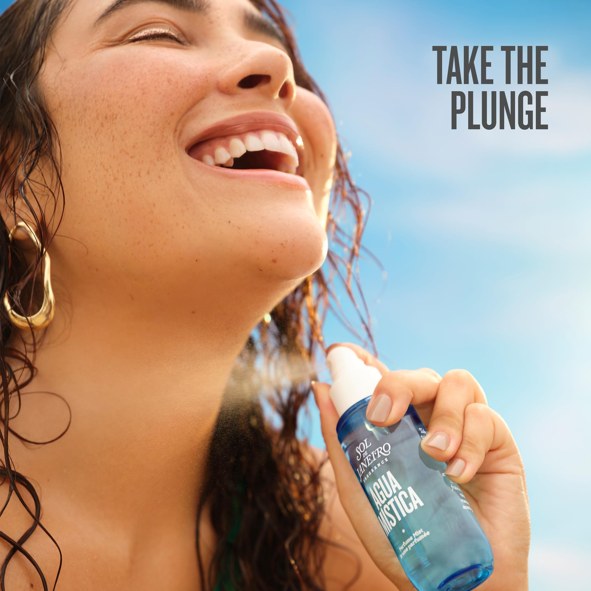Sol de Janeiro Agua Mistica tangerine note evokes sunny daytime freshness.