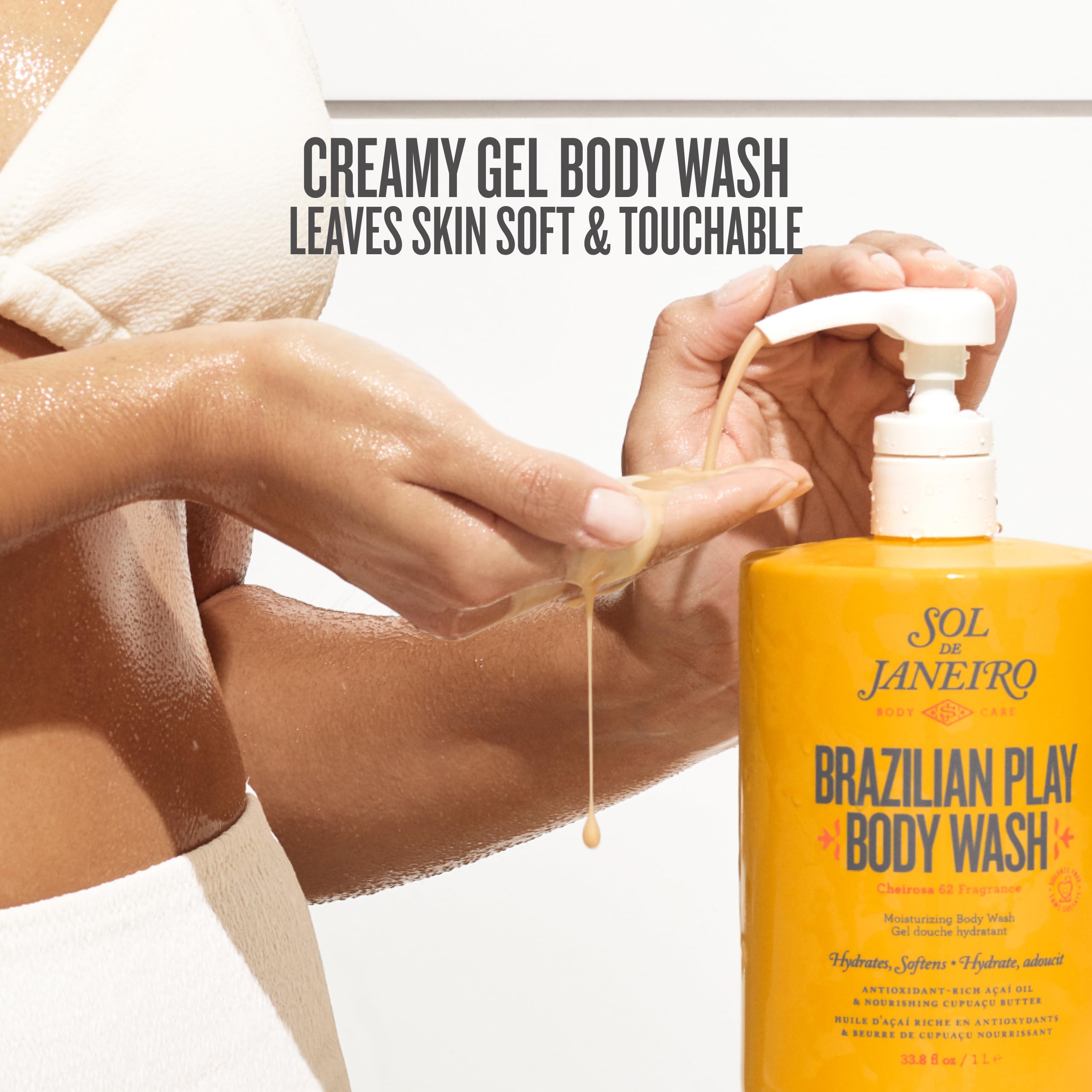 Sol de Janeiro Brazilian Play shower gel lather for creamy cleansing