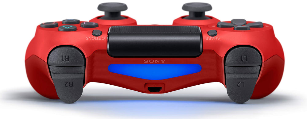 Sony DualShock 4 Magma Red in-hand feel, comfortable handling during play