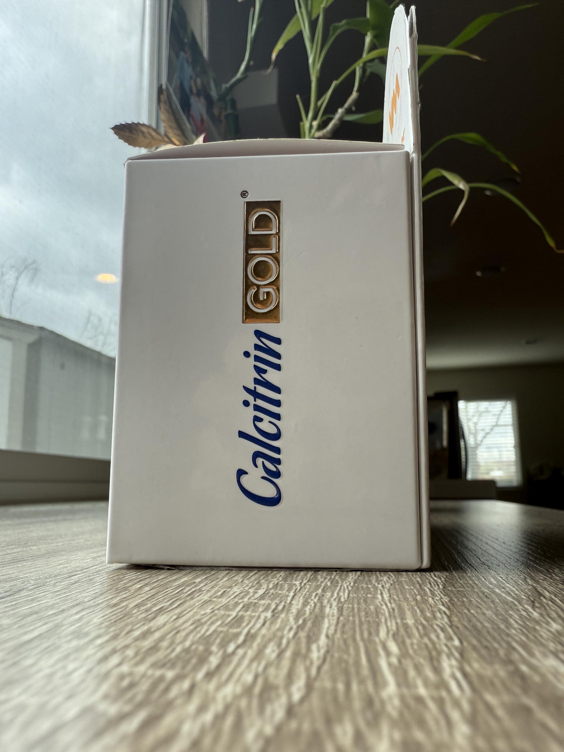 Soy Sano Calcitrin Gold on a clean desk suggesting joint-friendly routine.