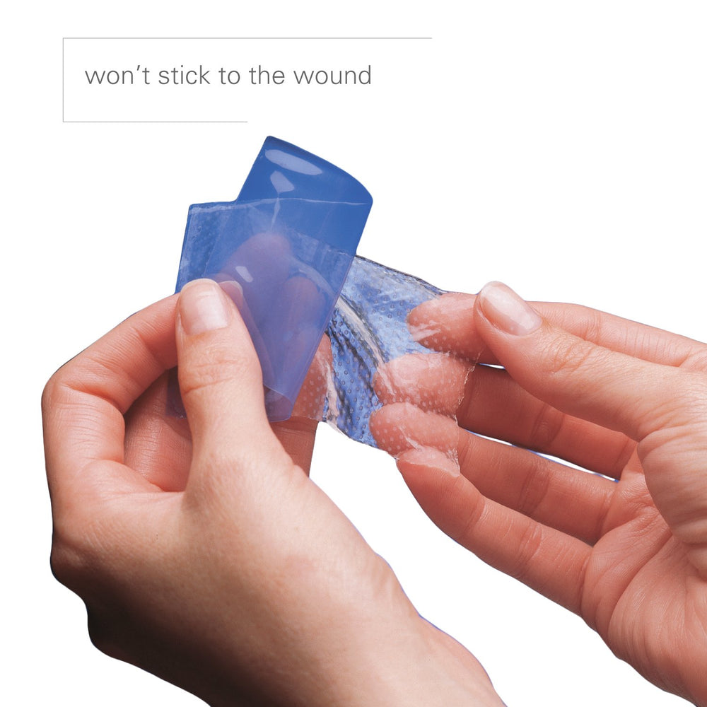 Spenco 2nd Skin Moist Burn Pad application image demonstrates easy placement.