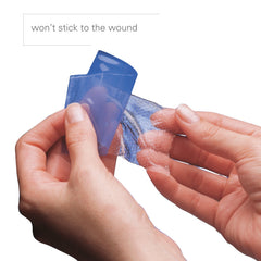 Spenco 2nd Skin Moist Burn Pad application image demonstrates easy placement.