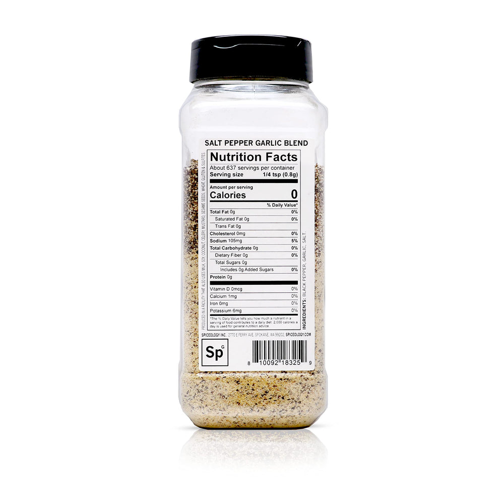 Spiceology SPG coarse-ground pepper close-up highlights robust pepper with garlic and salt—great for dry rubs.