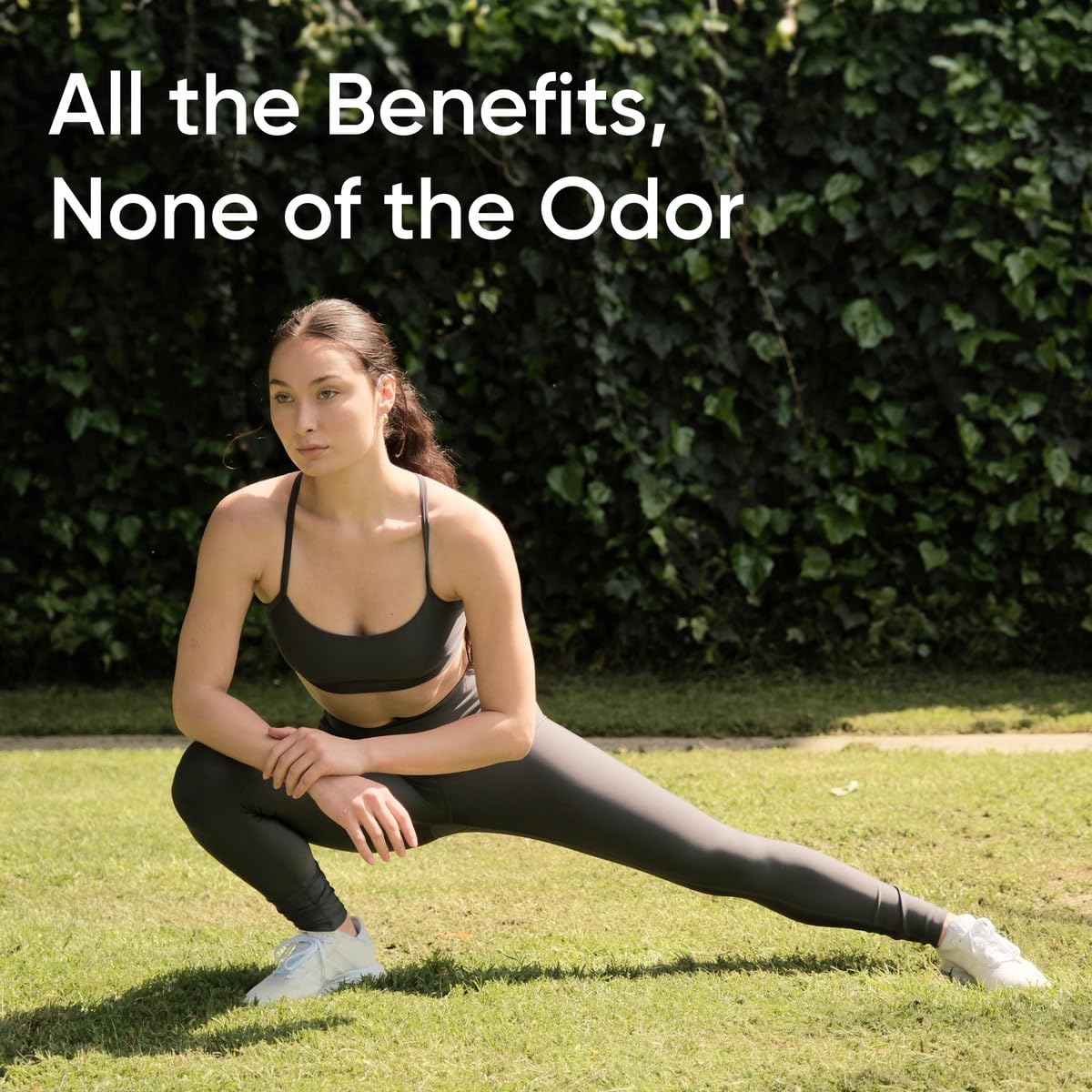 Sports Research front-label packaging shows the product and usage at a glance.
