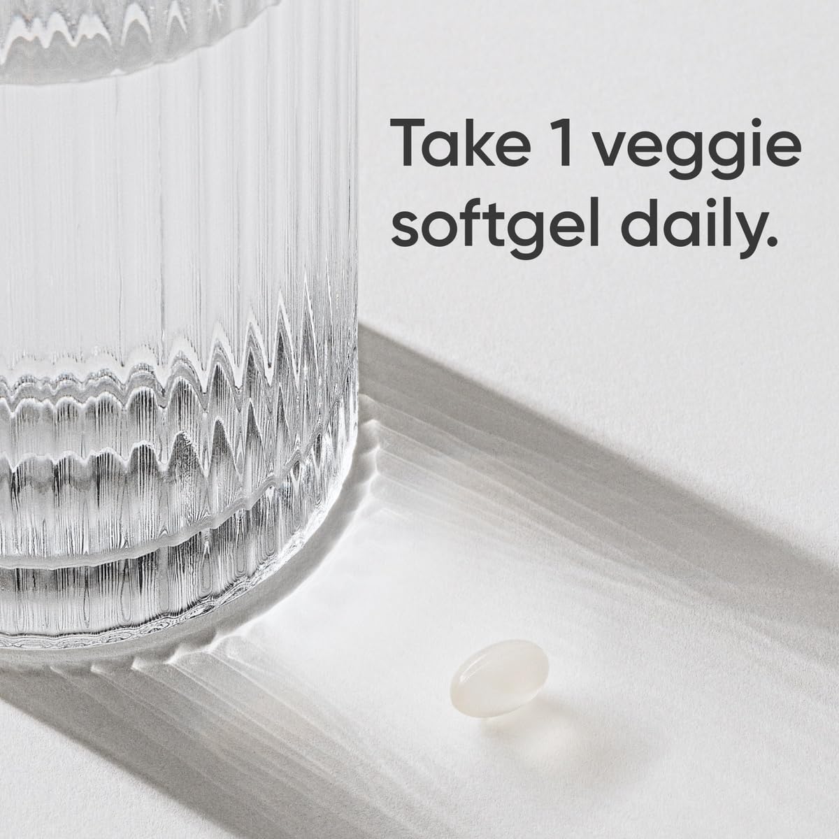 Sports Research D3 label highlights carrageenan-free and non-GMO verification.