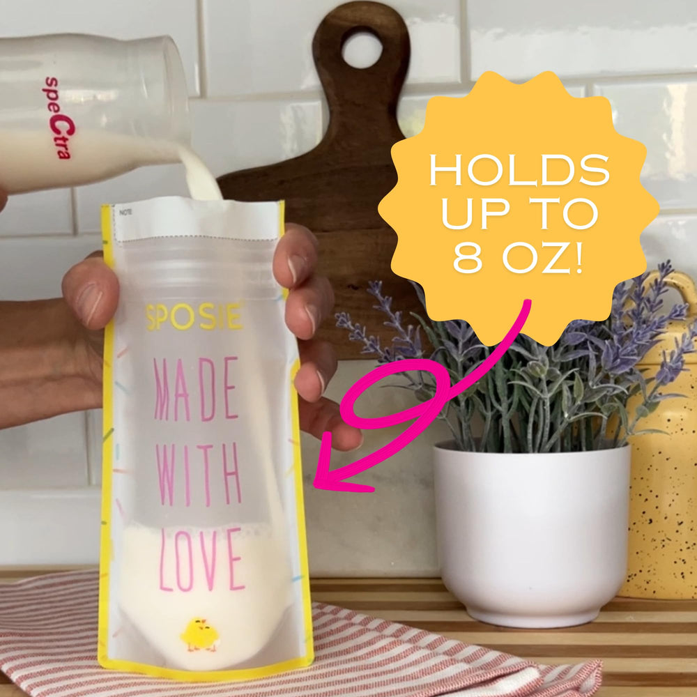 SPOSIE SimpleFeed bag leak-proof seal protects milk from spills.