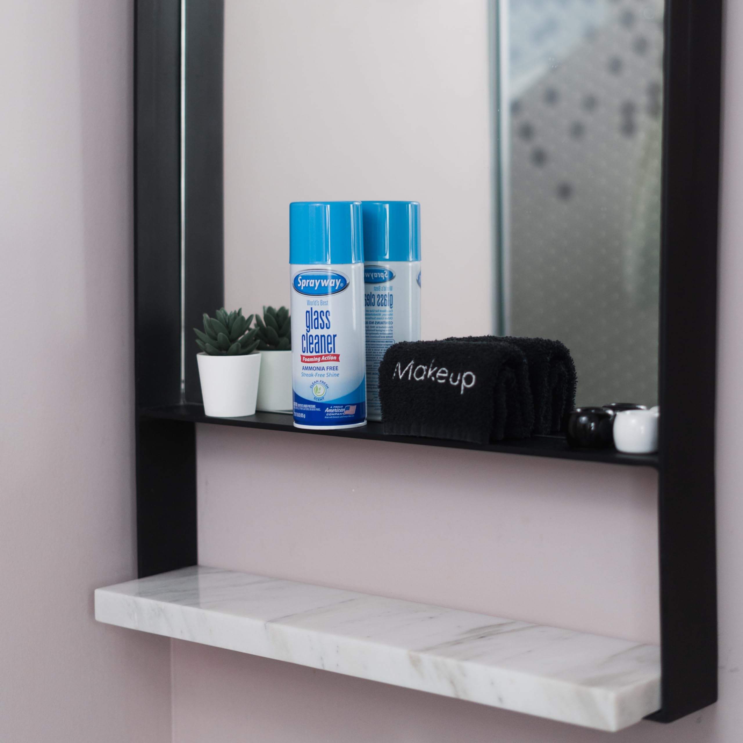 Sprayway cleaner leaves a fresh scent after use