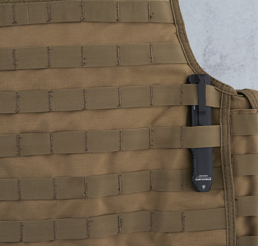 Streamlight Wedge rugged anodized aluminum housing for durability.