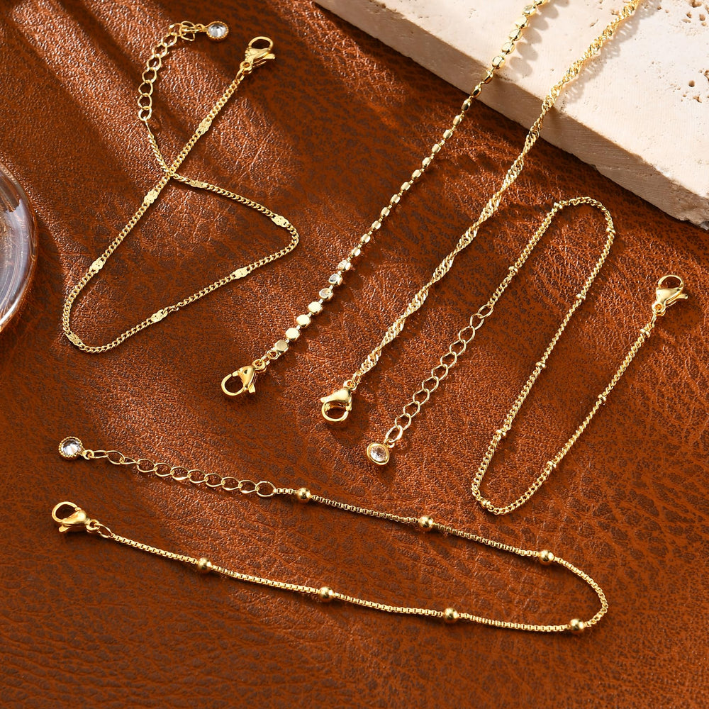Striviio Gold Bead Box Chain Bracelet provides a timeless touch of elegance