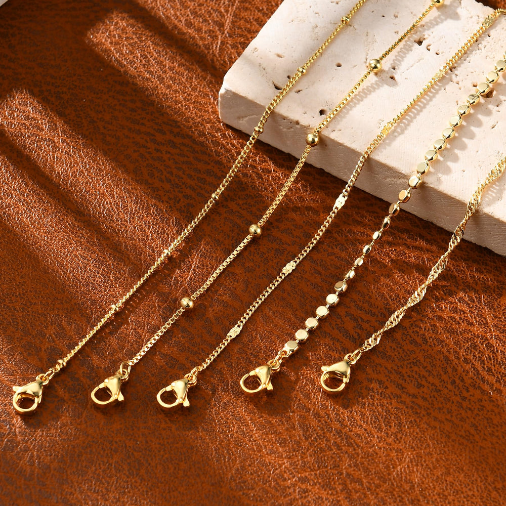 Striviio Stackable Bracelet Set helps you create curated looks