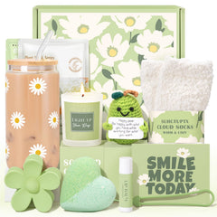 Suhctuptx daisy aesthetic glass cup for refreshing beverages and cheerful vibes