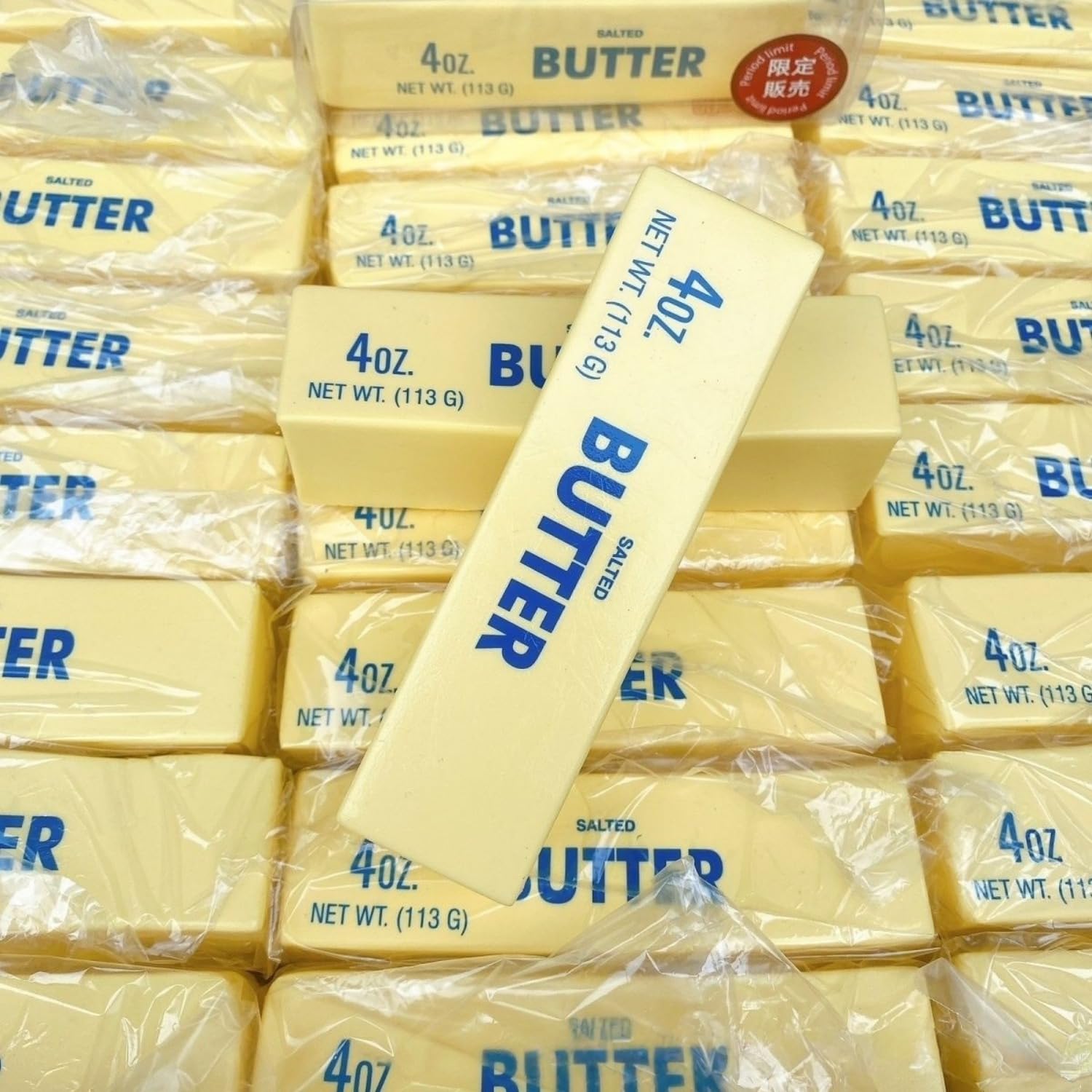 SUISUILE butter squishy on desk during breaks for decompression.