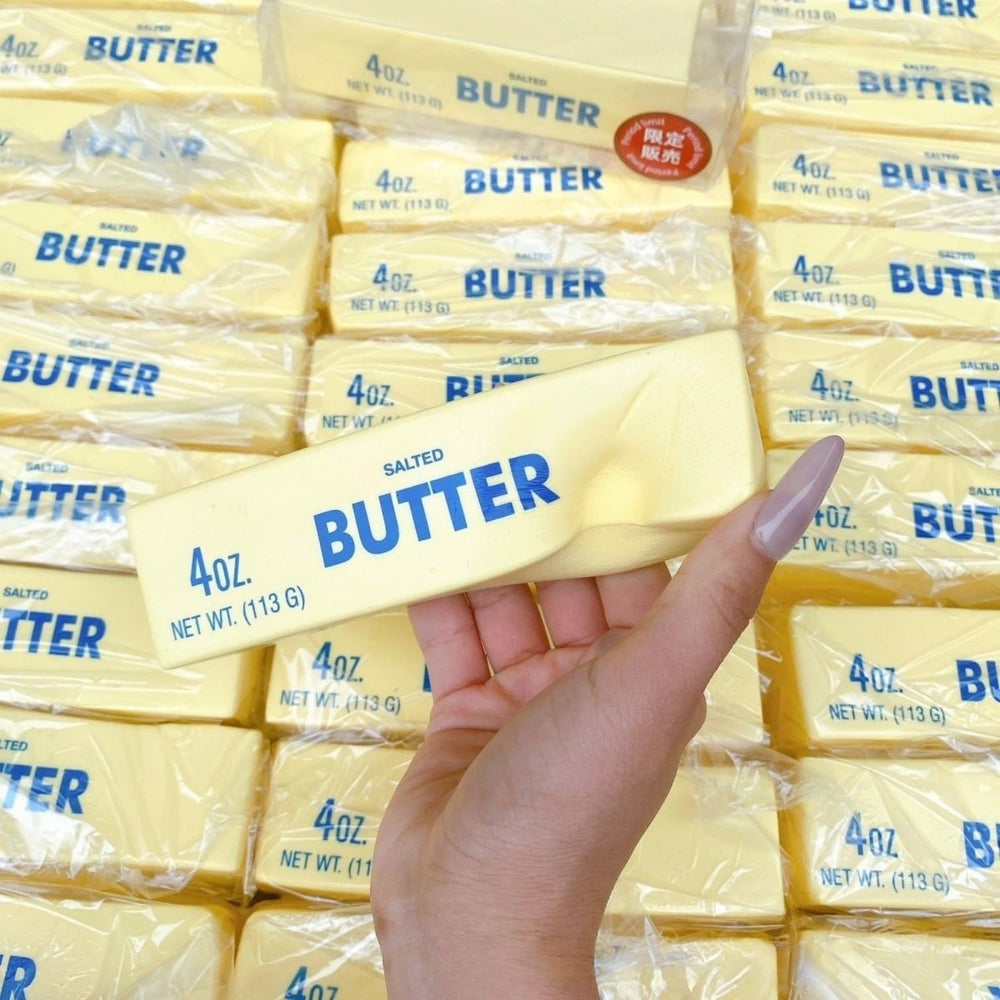 SUISUILE butter squishy close-up highlighting slow-rising feel for focus.
