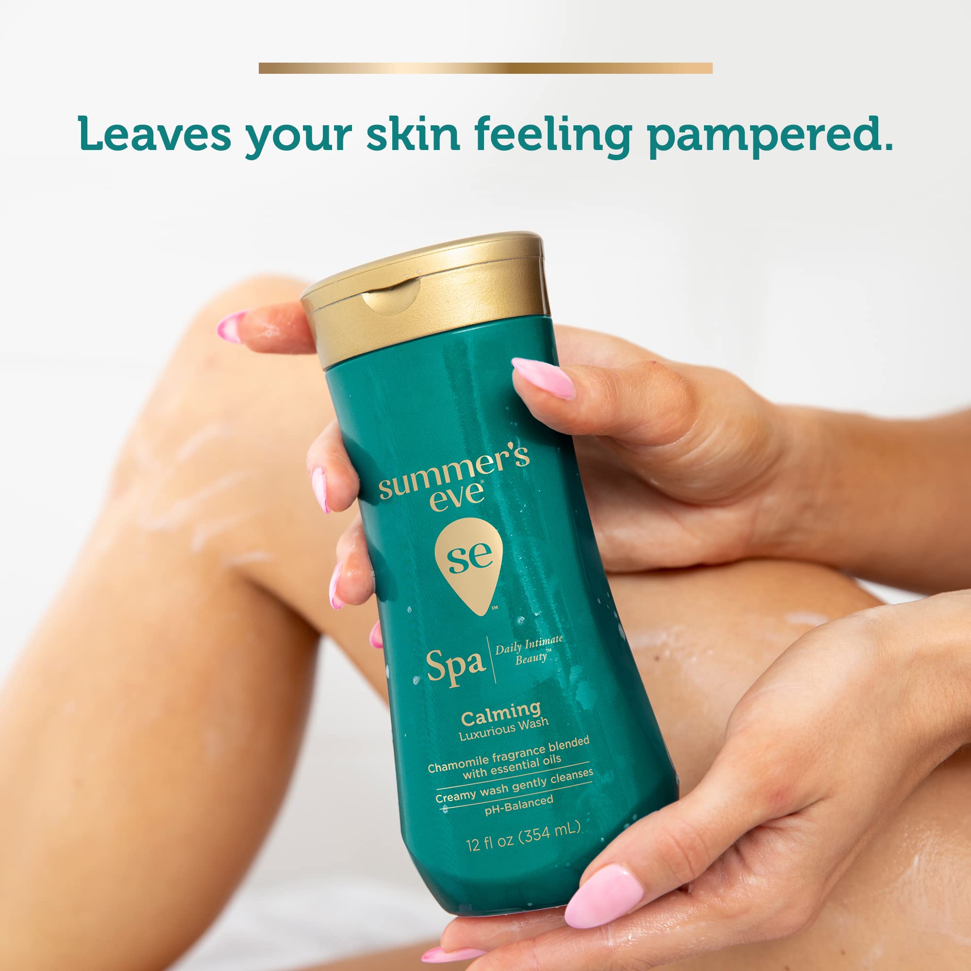 Label indicates pH balanced daily cleansing suitable for sensitive skin